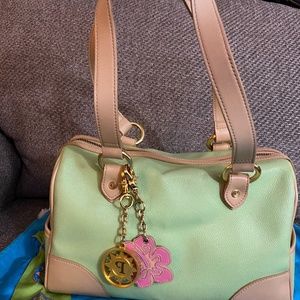 Parazul Classic Bag with Scarf and Charm